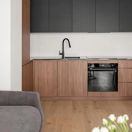 Krakowska - Blisko Lotniska Okecie I Centrum Warszawy - Near Chopin Airport And Center *