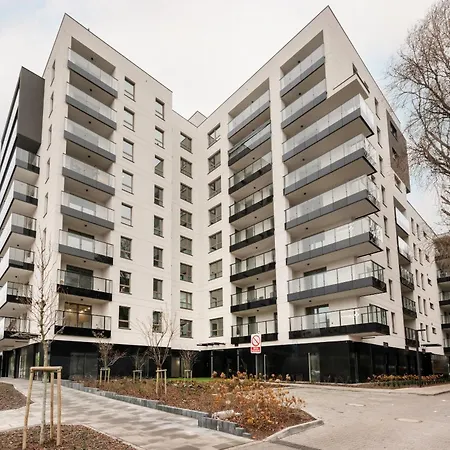 Krakowska Nowe Budownictwo 2025r Strzezone I Zamkniete Osiedle Z Ochrona Darmowy Parking Zewnetrzny Platny Parking Podziemny Samodzielne Zameldowanie Duzy Taras Blisko Lotnisko Im Chopina I Centrum Warszawy Apartmán *